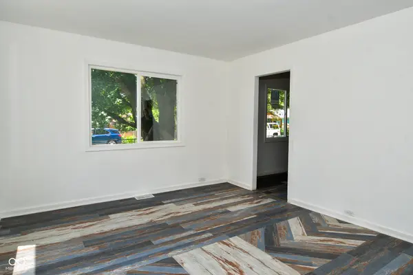 917 N Somerset AVE, Indianapolis, IN 46222