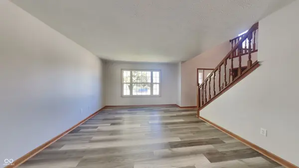 10245 Ironway DR, Indianapolis, IN 46239