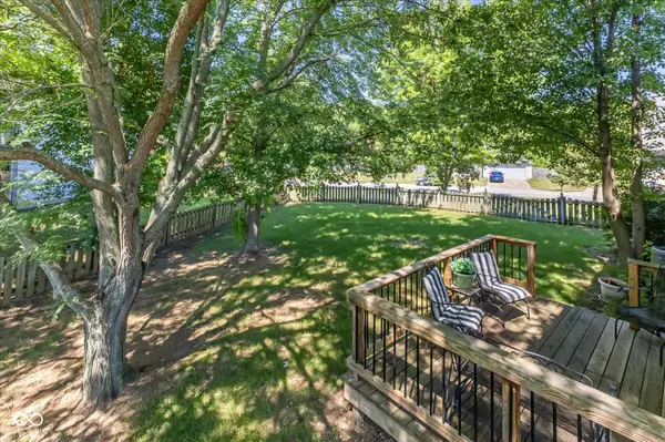 1597 Doe LN, Greenwood, IN 46142