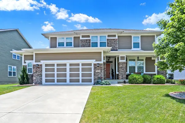 10638 Kensington LN, Fortville, IN 46040