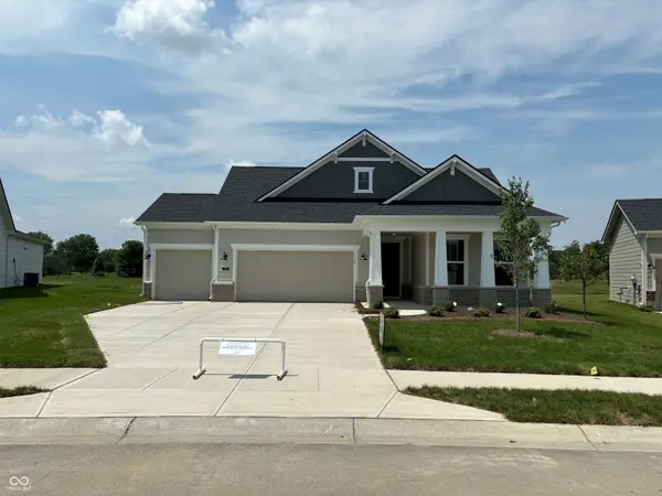 7350 Harbor Town DR, Whitestown, IN 46052