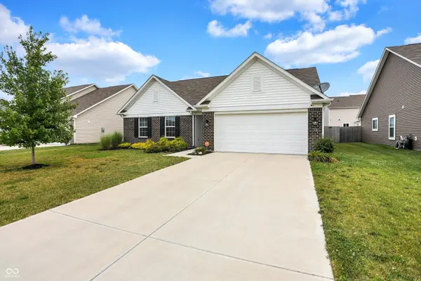 5526 Wood Spring LN, Mccordsville, IN 46055