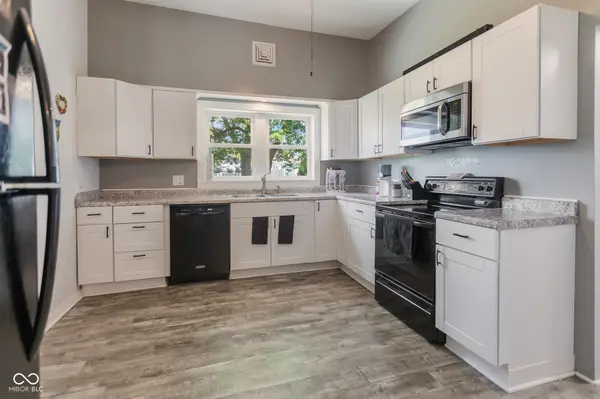 210 E 27th ST, Muncie, IN 47302