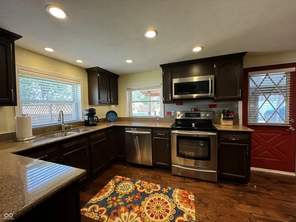 800 W 2nd ST, Sheridan, IN 46069