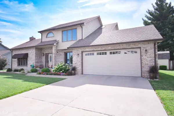 215 Deer Park CT, Seymour, IN 47274
