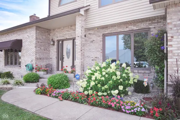 215 Deer Park CT, Seymour, IN 47274