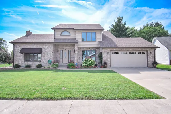215 Deer Park CT, Seymour, IN 47274