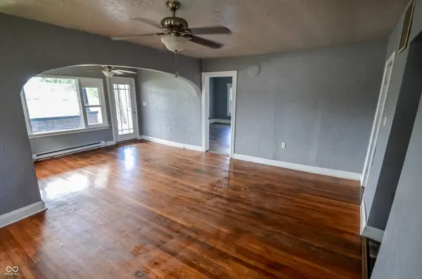 5310 E Us Highway 50, Butlerville, IN 47223