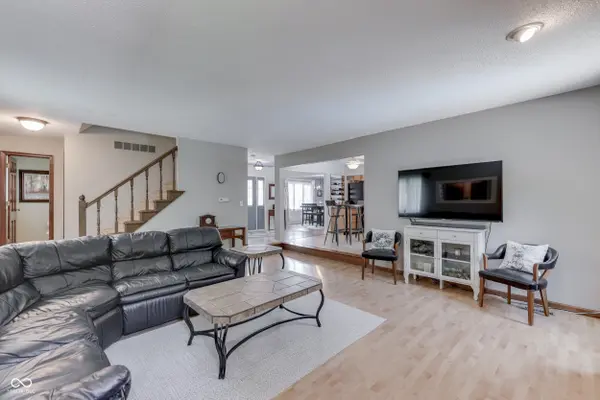 4544 Moccosin PL Greenwood, IN 46142