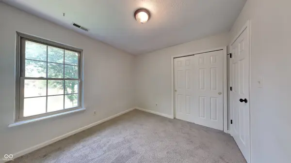 5840 Iron Oaks CT Indianapolis, IN 46237