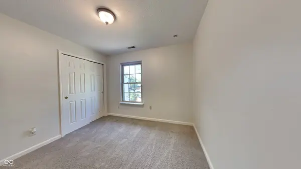 5840 Iron Oaks CT Indianapolis, IN 46237