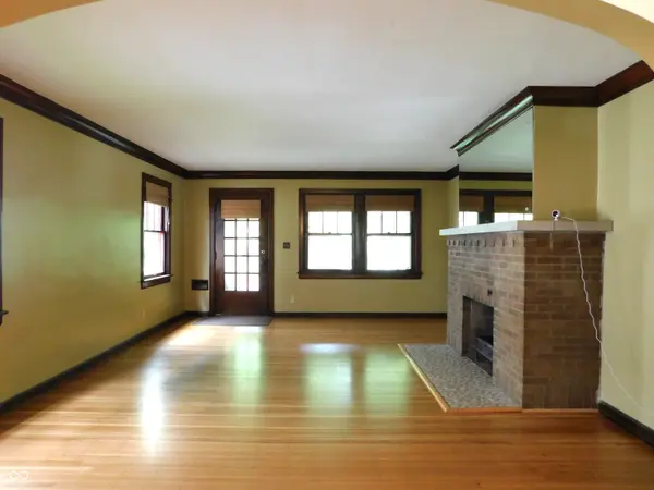 712 Woodruff Pl E DR, Indianapolis, IN 46201
