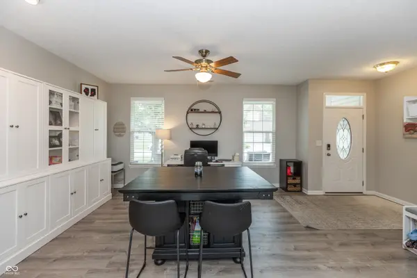 8426 Charleston WAY, Avon, IN 46123