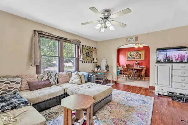 2002 Caldwell PL, Columbus, IN 47201