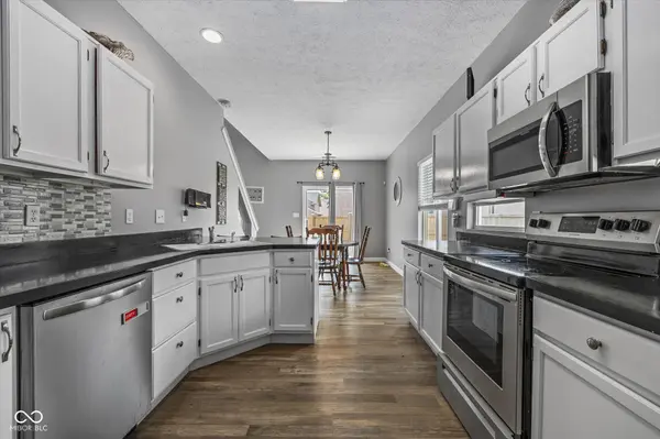 759 Mountain Pine DR, Greenwood, IN 46143