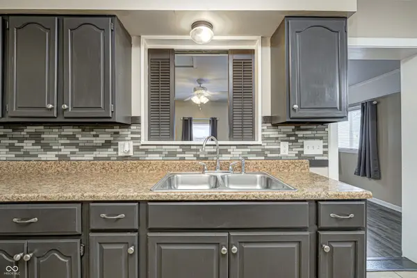 6571 W 14th ST Indianapolis, IN 46214