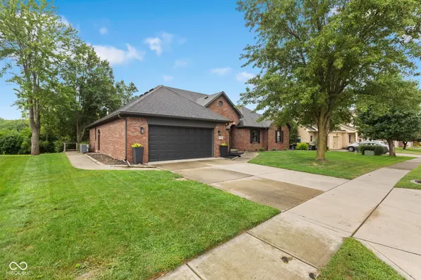 6349 Canak DR, Avon, IN 46123