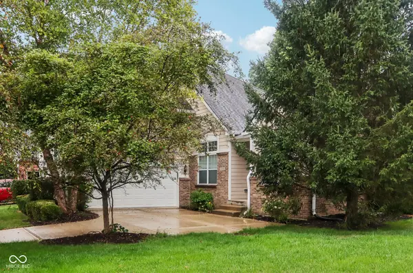 15098 Newburyport DR, Fortville, IN 46040