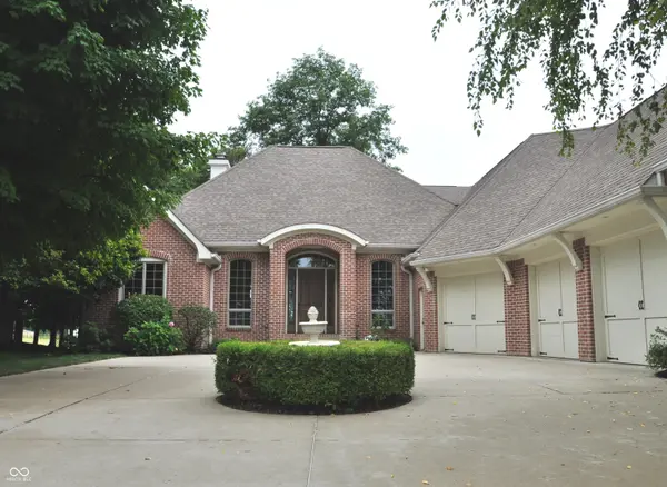 8821 Stonebriar DR, Indianapolis, IN 46259