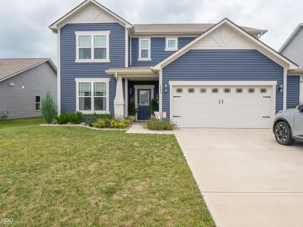 1848 Turning Leaf DR, Franklin, IN 46131