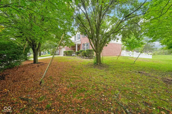 8562 Walden Trace DR, Indianapolis, IN 46278