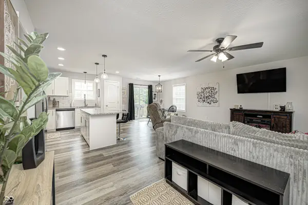 477 Jefferson Valley, Coatesville, IN 46121