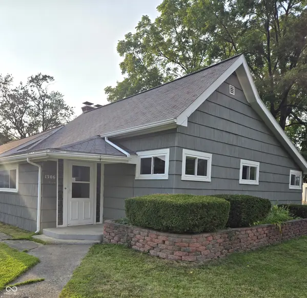 1306 Magnolia AVE, Frankfort, IN 46041