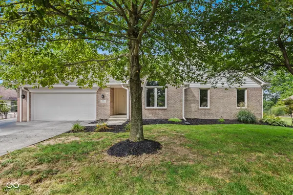 300 Innisbrooke AVE, Greenwood, IN 46142