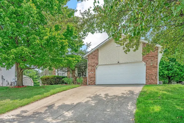 2187 Cameron CT, Columbus, IN 47203