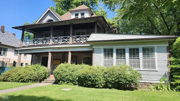 875 Woodruff Place Middle DR, Indianapolis, IN 46201