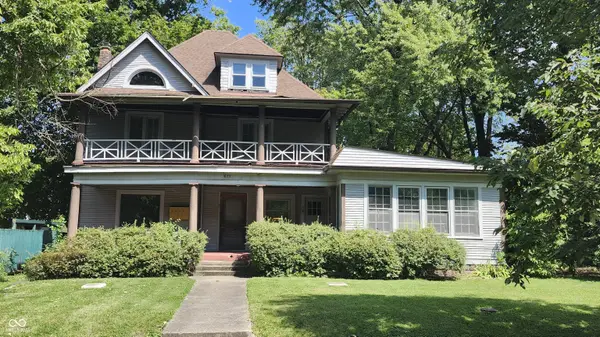 875 Woodruff Place Middle DR, Indianapolis, IN 46201