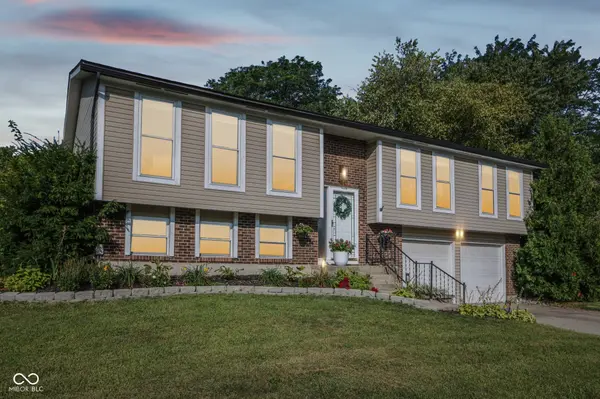 8059 Harvest LN, Indianapolis, IN 46256