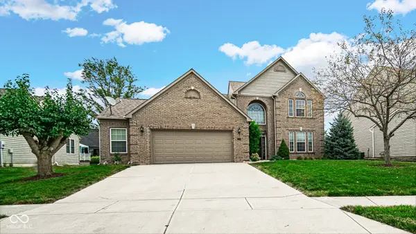 1299 Wolf Run WAY, Greenwood, IN 46143