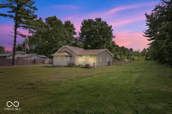 6815 Stanley RD, Indianapolis, IN 46113
