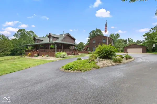 6065 Crooked Creek East DR, Martinsville, IN 46151