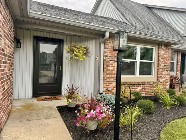 1141 Paradise WAY N #D, Greenwood, IN 46143