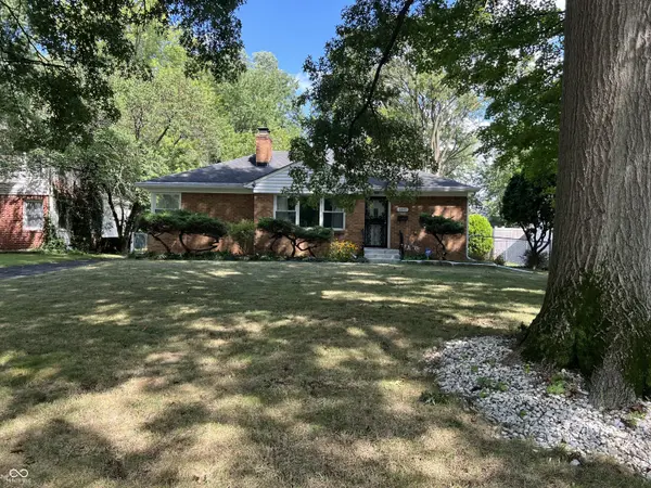 6047 Hillside Avenue East DR, Indianapolis, IN 46220
