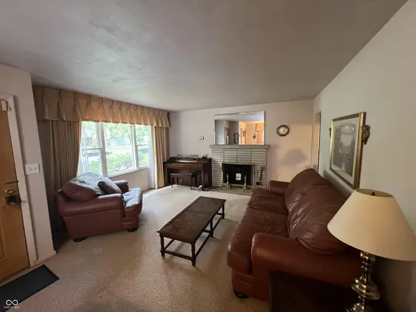 6047 Hillside Avenue East DR, Indianapolis, IN 46220