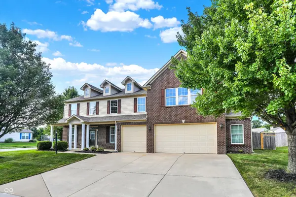 1306 Landsbrook DR, Indianapolis, IN 46260