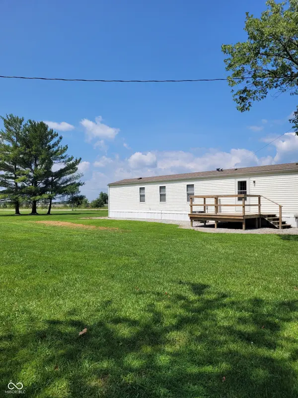 5155 E Us Hwy 50, Butlerville, IN 47223