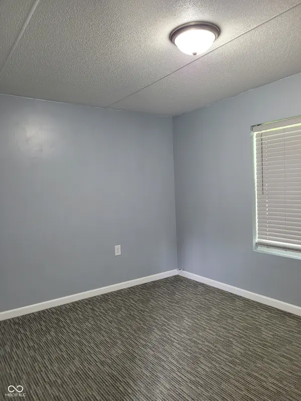 5155 E Us Hwy 50, Butlerville, IN 47223