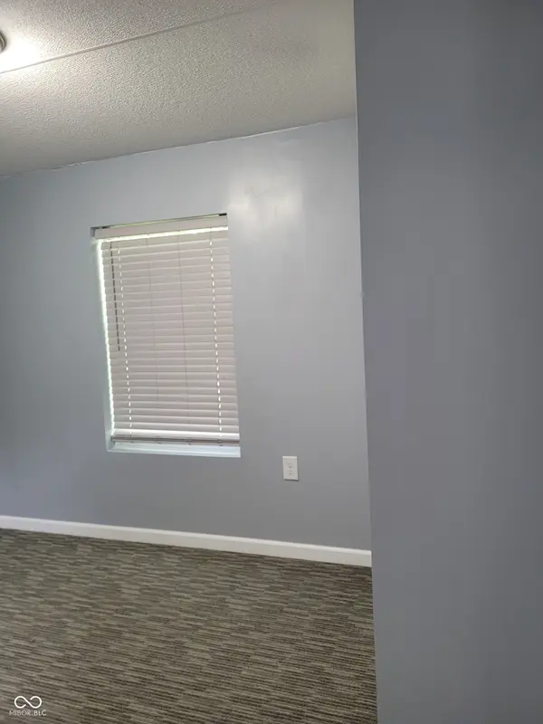 5155 E Us Hwy 50, Butlerville, IN 47223