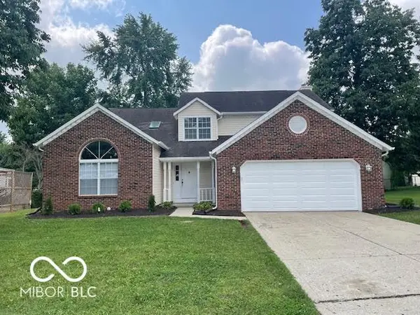 3017 Sable Ridge LN, Greenwood, IN 46142