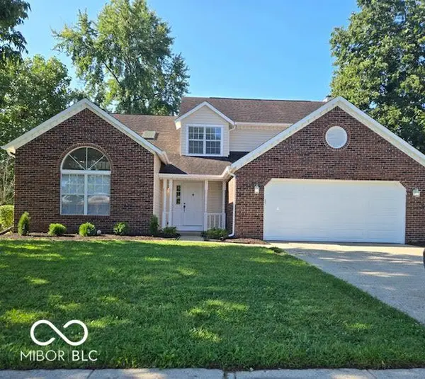 3017 Sable Ridge LN, Greenwood, IN 46142
