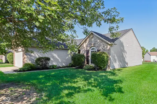 7742 Stratfield DR, Indianapolis, IN 46236