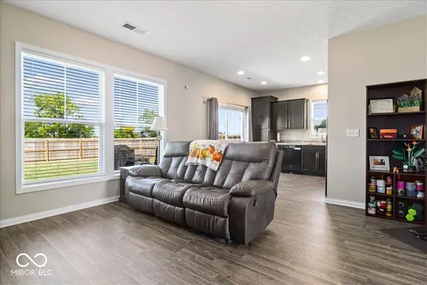 1424 N Niehaus TRL, Huntingburg, IN 47542