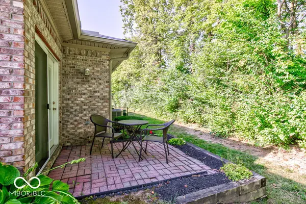 6872 Park Square DR #C, Avon, IN 46123