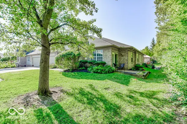 6872 Park Square DR #C, Avon, IN 46123