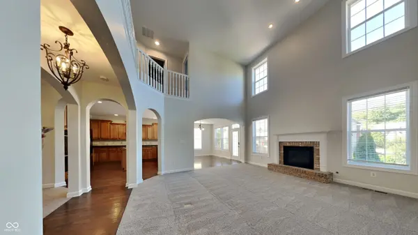 7166 Maple Bluff PL, Indianapolis, IN 46236