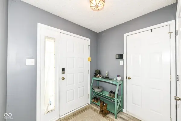 7549 Augusta CT, Indianapolis, IN 46268